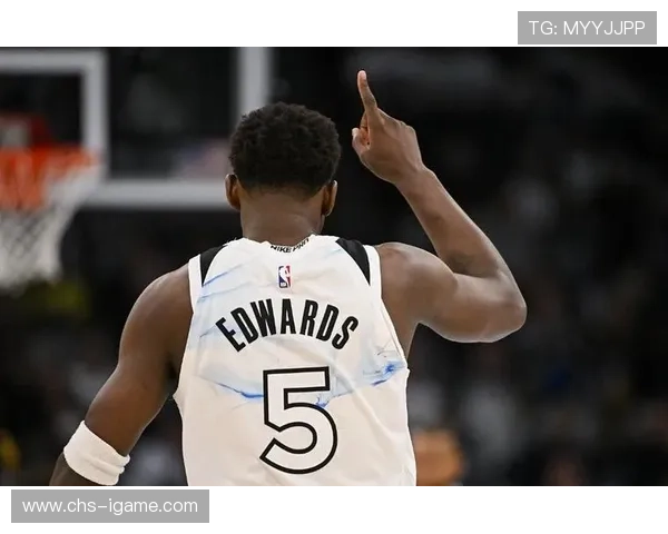 爵士队持续成长，冲击季后赛席位，爵士队赛事